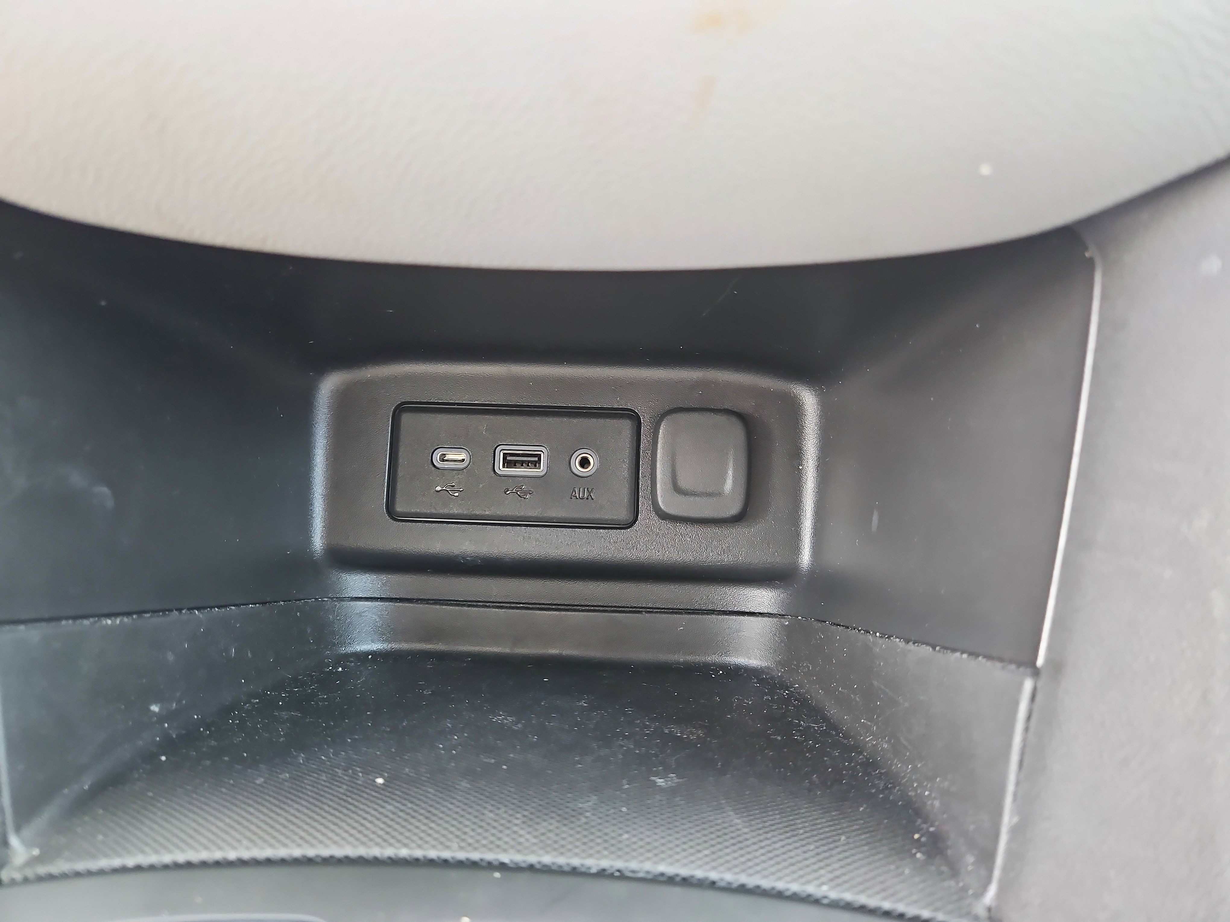 Certified 2024 Chevrolet Equinox LS w/ LS Convenience Package FWD image 27