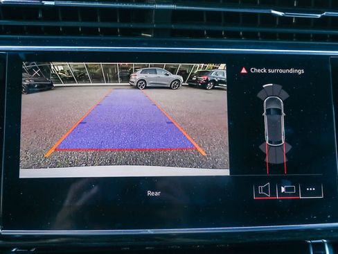 Used 2019 Audi Q8 Premium w/ Convenience Package image 30