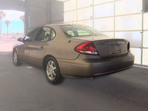 Used 2006 Ford Taurus SEL FWD image 8