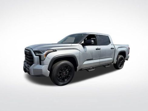 Used 2023 Toyota Tundra SR5 AWD/4WD image 2