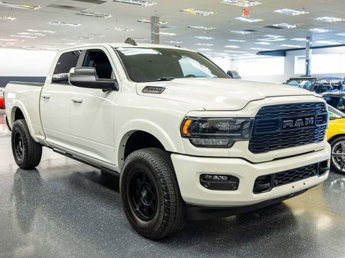 Used 2022 RAM 3500 Limited image 5