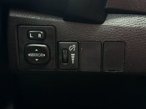 Used 2019 Toyota Corolla LE FWD image 26