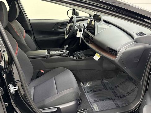 New 2026 Toyota Prius SE image 29