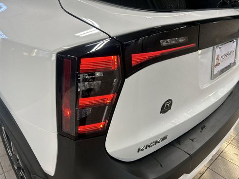 New 2026 Nissan Kicks SV w/ SV Premium Package AWD/4WD image 35