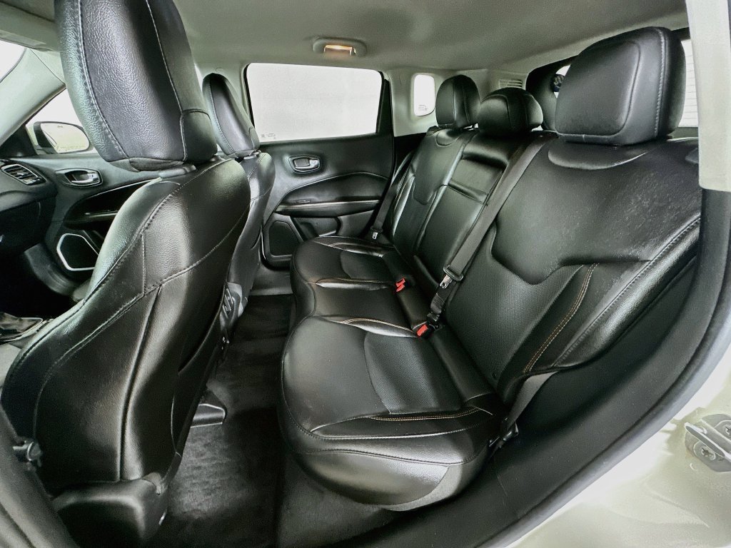 Used 2019 Jeep Compass Limited AWD/4WD image 28