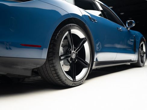 Used 2022 Porsche Taycan 4S image 72