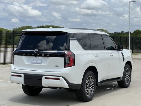 New 2026 Nissan Armada SL w/ Captain's Chari Seat Package AWD/4WD image 4