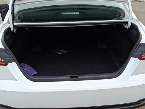 Used 2025 Toyota Camry LE image 33