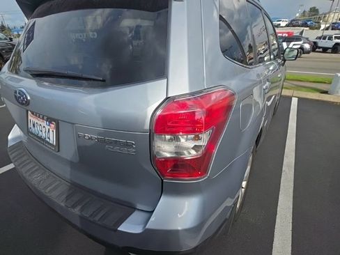 Used 2014 Subaru Forester 2.5i Touring AWD/4WD image 3