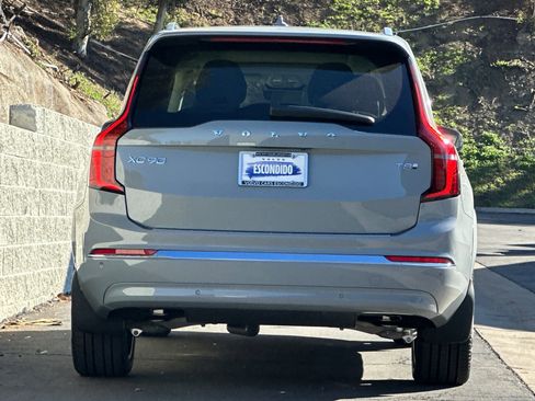 New 2026 Volvo XC90 T8 Ultra image 6