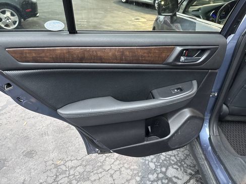 Used 2016 Subaru Outback 2.5i Limited image 38