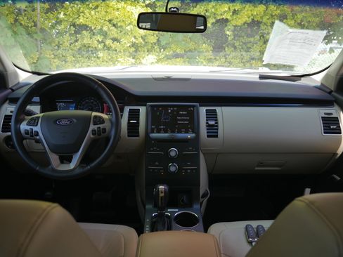 Used 2019 Ford Flex SEL w/ Equipment Group 202A AWD/4WD image 9