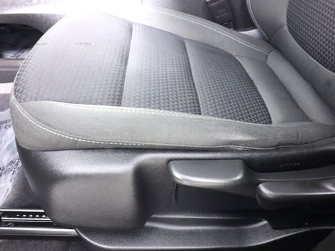 Used 2023 Chevrolet Bolt LT FWD image 27
