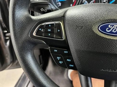 Used 2018 Ford Focus SEL FWD image 26