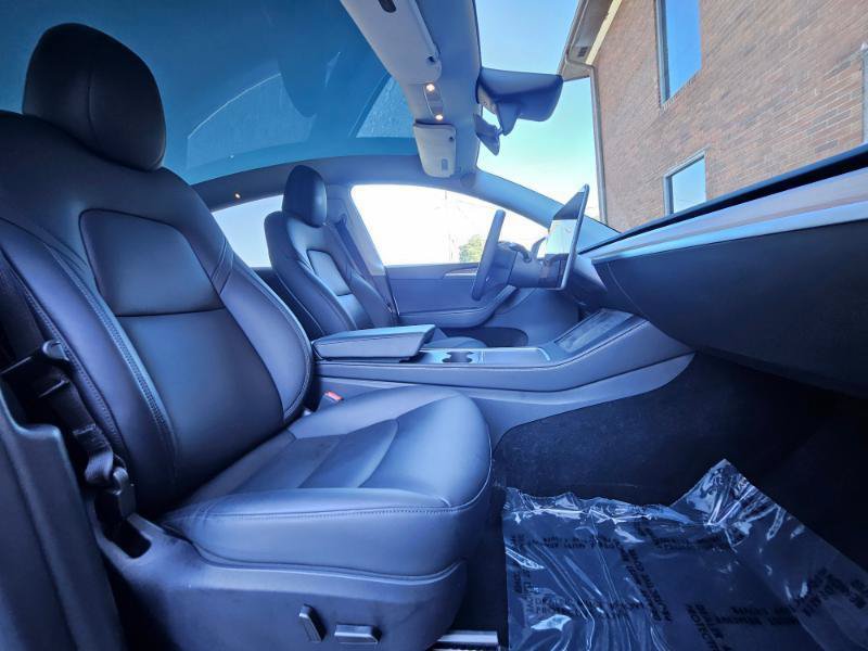 Used 2025 Tesla Model Y Long Range AWD/4WD image 59
