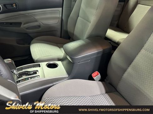 Used 2013 Toyota Tacoma 4x4 Double Cab w/ SR5 Pkg image 21