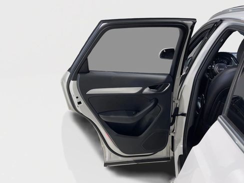 Used 2017 Audi Q3 2.0T Premium Plus image 23