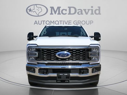 Used 2026 Ford F350 Lariat w/ Lariat Premium Package AWD/4WD image 8
