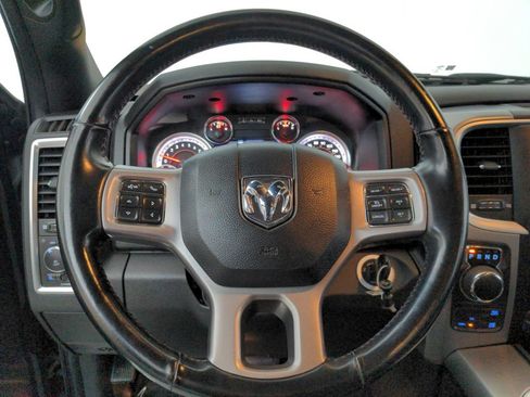 Used 2022 RAM 1500 Express w/ Ceramic Grey Express Package AWD/4WD image 19