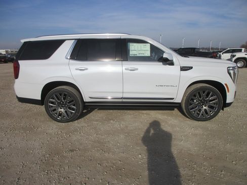 New 2026 GMC Yukon Denali Ultimate image 3