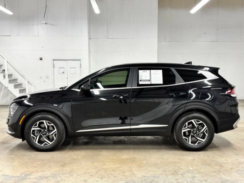 Used 2024 Kia Sportage LX FWD image 4