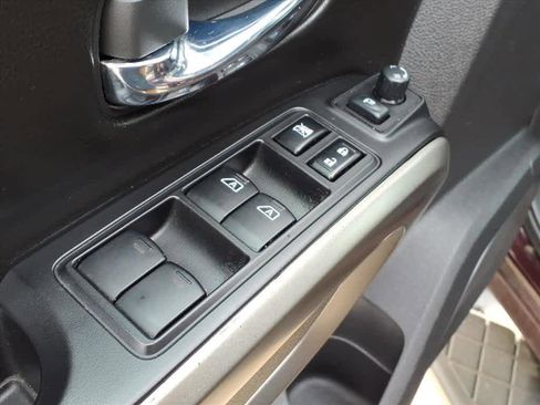 Used 2015 Nissan Armada Platinum w/ 2nd Row Captain Seat Package image 12