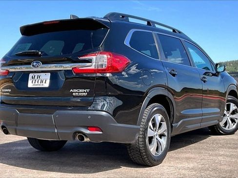 Used 2023 Subaru Ascent Premium w/ Convenience Package AWD/4WD image 5