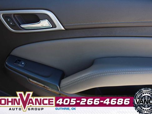 Used 2017 GMC Yukon Denali image 15