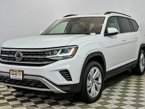 Certified 2023 Volkswagen Atlas SE image 5