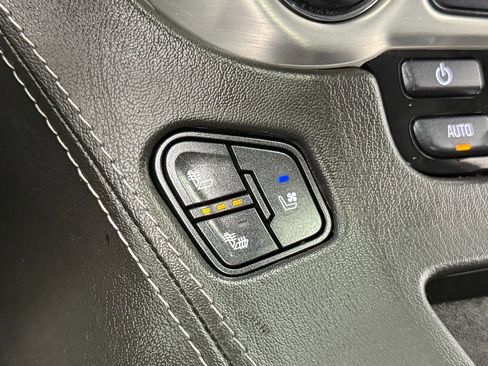 Used 2020 GMC Yukon SLT AWD/4WD image 27