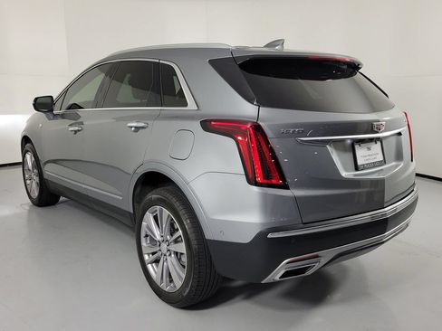 Certified 2024 Cadillac XT5 Premium Luxury w/ Technology Package FWD image 4