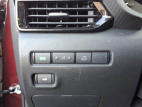 Certified 2025 Nissan Sentra SV w/ Trunk Package image 16