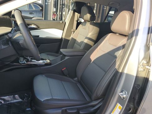 New 2026 Chevrolet Trax LT image 11