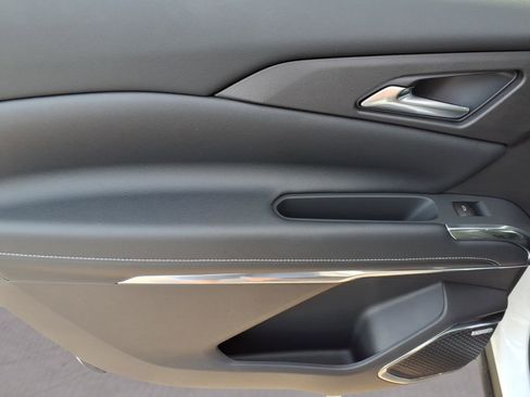 New 2026 Chevrolet Traverse LT w/ Enhanced Driving Package image 10