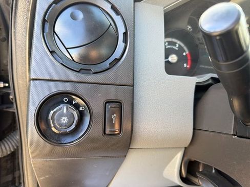 Used 2016 Ford F550 4x4 Regular Cab Super Duty image 18