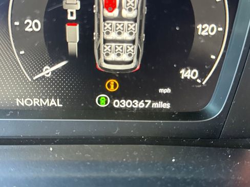 Used 2025 Honda Pilot Elite image 25