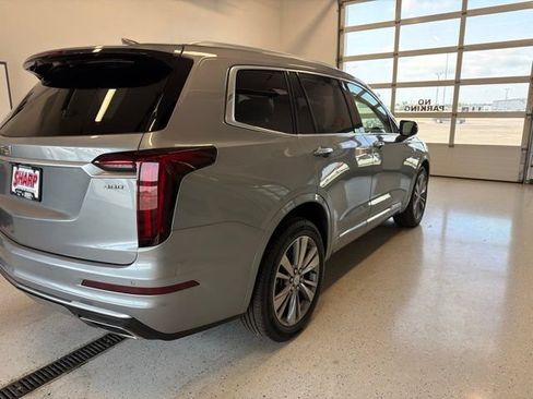 Used 2024 Cadillac XT6 Premium Luxury w/ LPO, Floor Liner Package AWD/4WD image 9