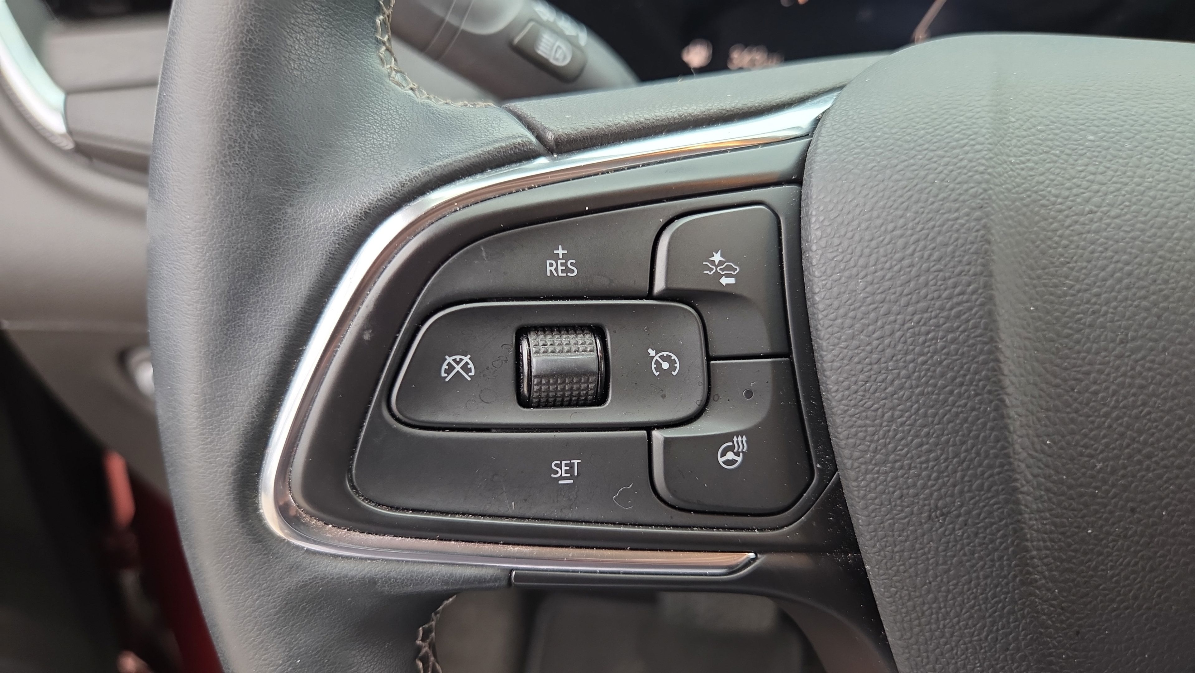 Certified 2024 Buick Encore GX Avenir FWD image 24