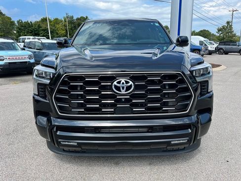 Used 2023 Toyota Sequoia Platinum AWD/4WD image 2
