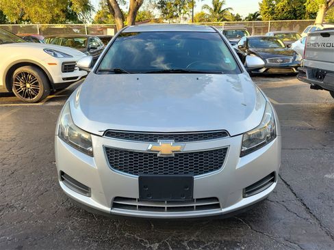 Used 2014 Chevrolet Cruze Eco image 2