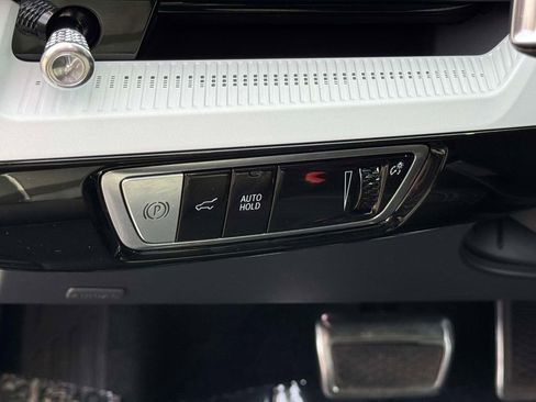 Certified 2025 Cadillac Optiq Luxury 2 w/ LPO, Floor Liner Package image 25