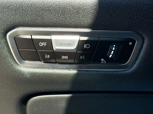 Used 2023 BMW X7 xDrive40i image 36