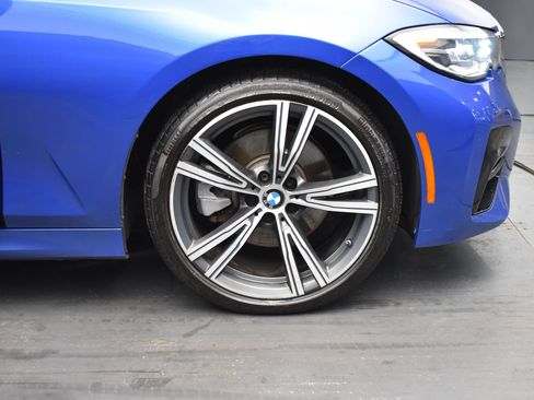Used 2020 BMW 330i xDrive Sedan w/ M Sport Package AWD/4WD image 5