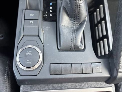Used 2024 Toyota Tacoma SR5 RWD image 13