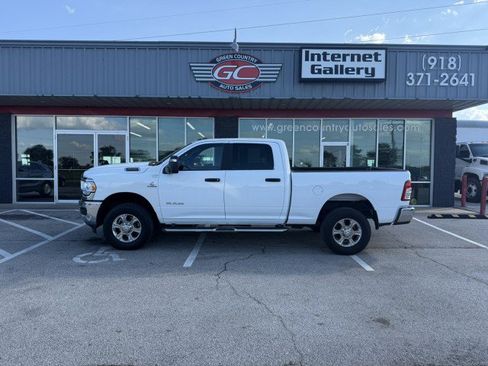 Used 2024 RAM 2500 Big Horn AWD/4WD image 10