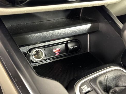 Used 2022 Kia Soul LX w/ Technology Package image 25