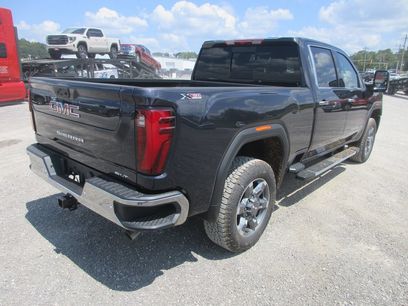 New 2026 GMC Sierra 2500 SLT w/ SLT Premium Package