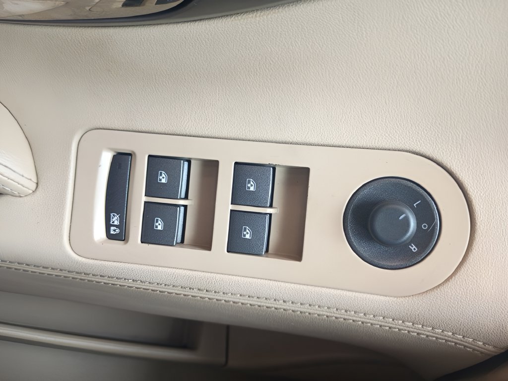 Used 2013 Buick LaCrosse Premium w/ Entertainment Package FWD image 21