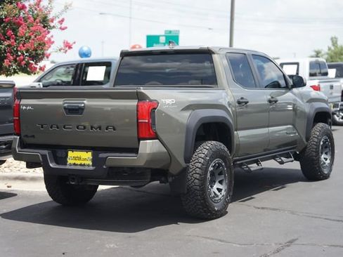 Used 2024 Toyota Tacoma TRD Off-Road AWD/4WD image 6