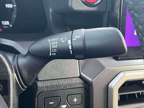 Certified 2025 Toyota Tacoma TRD Off-Road image 26